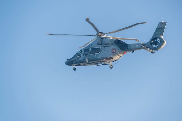 Un marin est mort d'un arrêt cardio-respiratoire, dans la nuit du mercredi 27 au jeudi 28 novembre 2024, à bord d'un navire de commerce au large de la Hague (Cotentin), annonce la préfecture maritime.