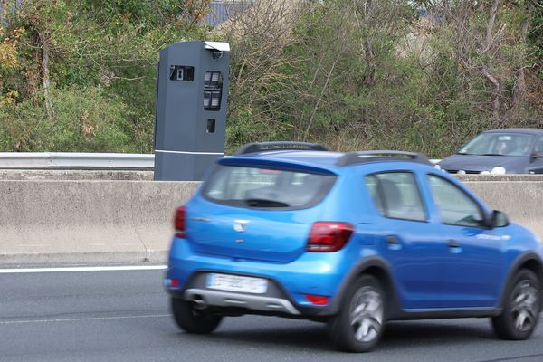 Comme ici sur l'A7, au sud de Lyon, deux radars de co-voiturage sont installés désormais sur la M35 autour de Strasbourg.