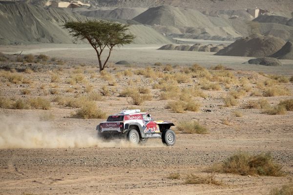 Le Vésulien Stéphane Peterhansel a remporté la 4e étape du rallye Dakar 2020 et revient à 11 minutes de la tête du classement général.