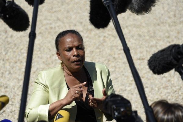 Christiane Taubira, ministre de la Justice, à la sortie du Conseil des ministres, le 31 juillet 2015