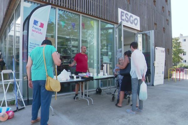 Le centre social avait dû fermer ses portes pendant un mois.