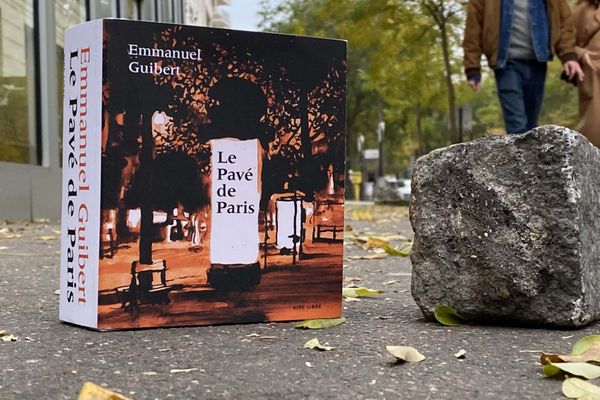 Le pavé de Paris d'Emmanuel Guibert - Ed. Dupuis