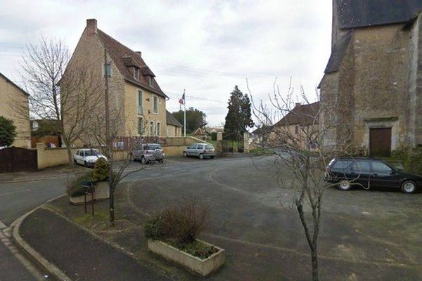 La mairie de Pirmil dans la Sarthe