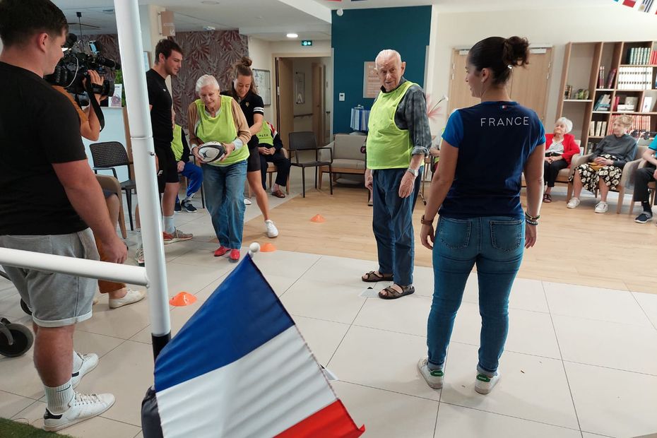 Physical Activity Sessions for Elderly in Albi EHPADs in Partnership with Sporting Club d’Albi for Rugby World Cup