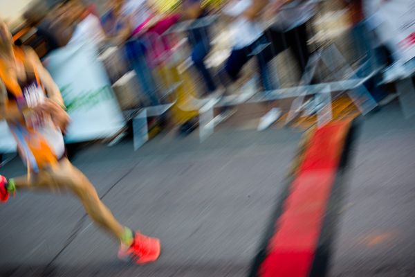 L'une des clés de la réussite : la visualisation de ses objectifs, comme par exemple se voir franchir la ligne d'arrivée lorsqu'on est coureur.