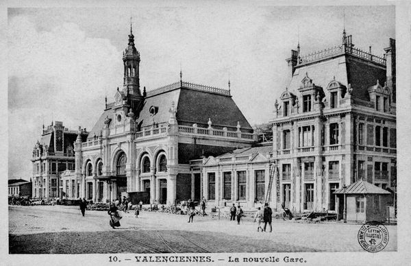 The new station of Valenciennes, built in stone, in 1909.