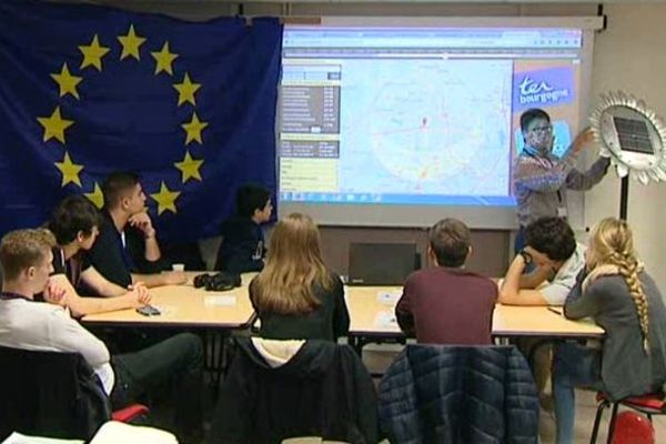 Des élèves du lycée Hippolyte-Fontaine de Dijon participent à un projet autour des énergies renouvelables dans le cadre du programme Erasmus.