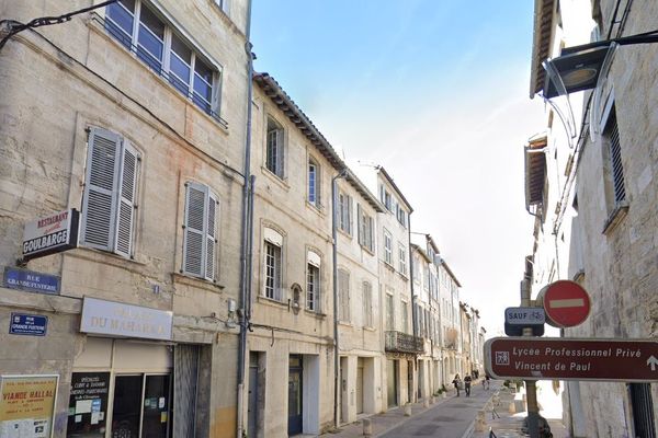 Un immeuble de la rue de la grande fusterie s'est effondré dans la nuit de mardi à mercredi sans faire de victimes.