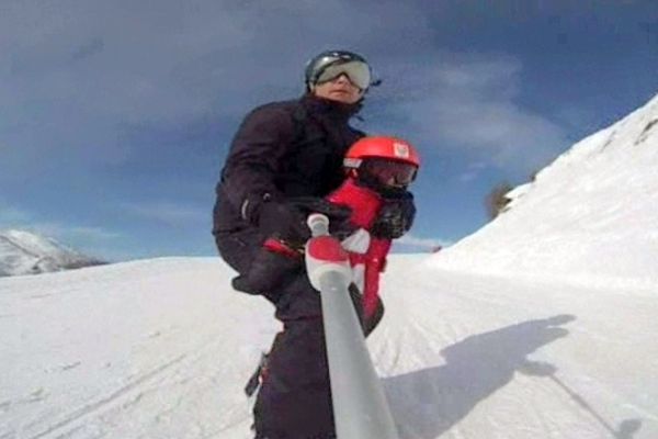 Un père bricoleur et voilà un snowboard biplace 