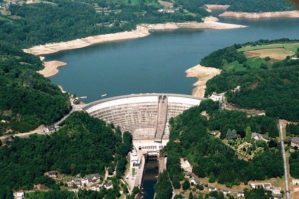 Barrage de Bort-les-Orgues