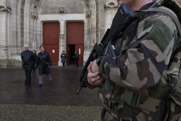 Tous les lieux de culte d'Occitanie, synagogues, mosquée et églises, comme ici à Toulouse, ont vu leur protection renforcée après l'attentat de Nice.