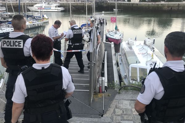 Important déploiement de sécurité sur le Vieux Port de La Rochelle ce mardi soir