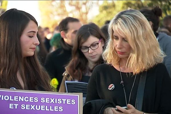 Le colllectif "Nous toutes 34"  ainsi que des associations féministes ont organisé une marche ce samedi après-midi à Montpellier pour dénoncer les violences faites au femmes. Entre 150 et 200 personnes étaient présentes.