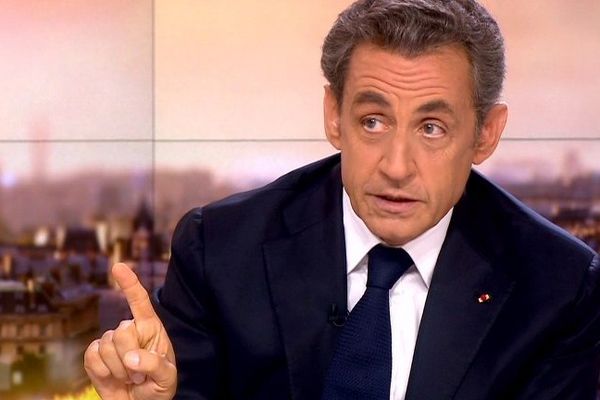 Nicolas Sarkozy sur le plateau de France 2