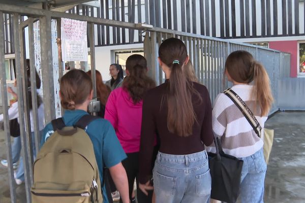 Les collèges et lycées de la région bastiaise ont mis en place des dispositifs pour éviter notamment les intrusions.