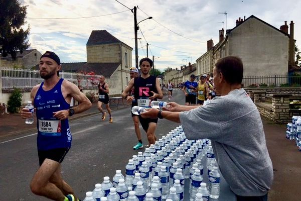 En mai, le départ du Saumur Marathon de Loire avait été avancé d'une demi heure en raison des conditions de températures et de risque orageux.