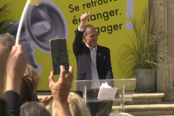 Raphaël Glucksmann organisait avec son parti Place Publique sa rentrée politique à La Réole.