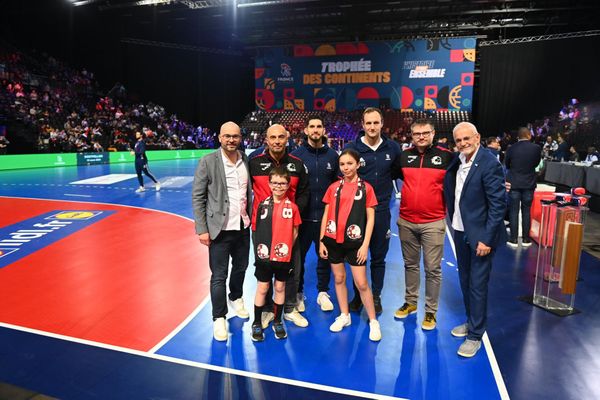 Le CRAHB, club amateur de handball de Castanet, Ramonville et Auzeville, doit rassembler 72 000 € pour financer son projet de rachat des terrains des Bleus et des JO.