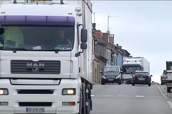 plus de 14 000 véhicules traversent chaque jour la commune de Gimont (Gers)
