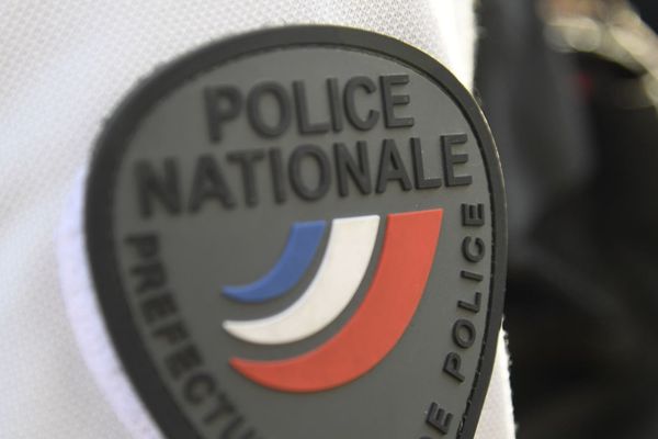 L'enquête a été confiée à la police judiciaire du Val-de-Marne.