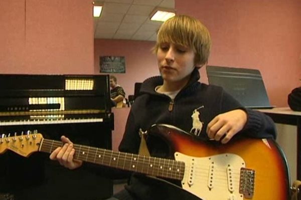 Arthur Chapelle, 12 ans, à l'école de musique de Saint-Lô.