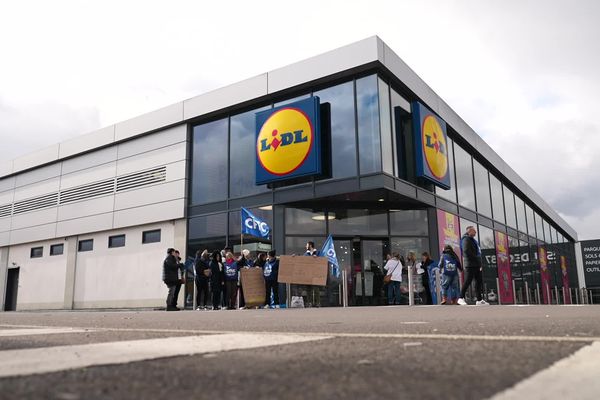 Une quarantaine de salariés des Lidl du Limousin ont fait grève