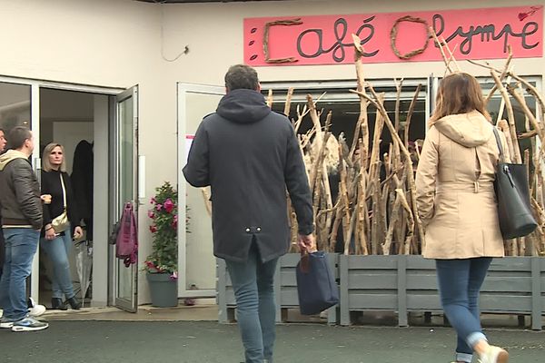 En France, une femme sur trois a déjà subi des violences conjugales selon une étude récente. D'où l'importance de structures dédiées pour les aider, à l'image de ce café inauguré à Nîmes