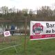 Le collectif "Stop barrage Rhonergia" s'est mobilisé, dimanche 24 mars, au bord du Rhône à Hières-sur-Amby.