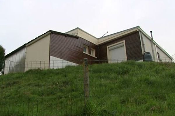 Cette maison est celle où les taux de radon très élevés ont été trouvés à Bessines-sur-Gartempe (87). La famille a été temporairement relogée. La maison va être détruite