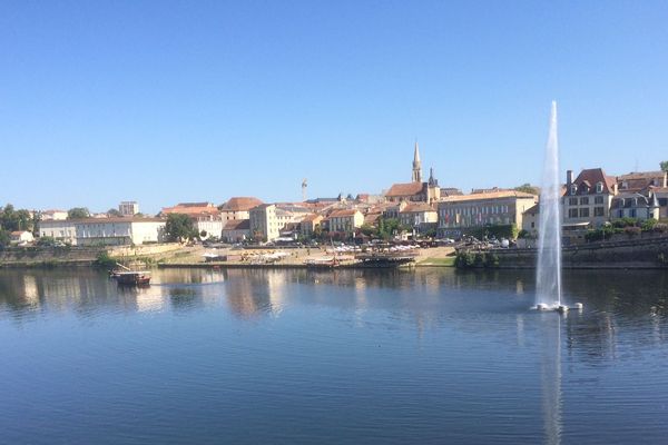 Avec son jet et ses balades en gabarre, la Dordogne est l'attraction phare de Bergerac