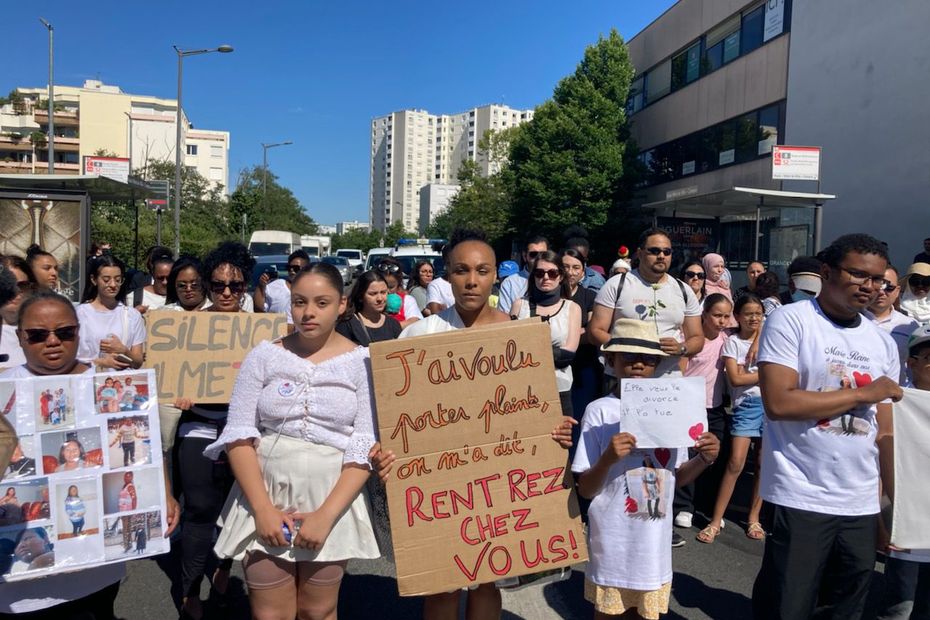 A march for Marie Reine killed in the presence of her children in Vaulx-en-Velin