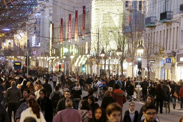 À Nice, on veut que le rush des cadeaux de Noël se fasse dans les boutiques, pas en ligne