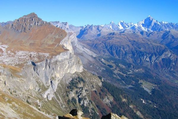 Arête Est de la Pointe de Barmerousse (Haute-Savoie)