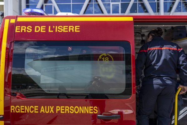 Illustration. Un jeune homme de 13 ans a été mortellement heurté par un train sur la commune du Grand Lemps en Isère.