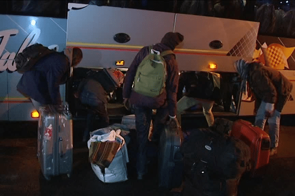 Les premiers migrants en provenance de Calais sont arrivés à Cancale(35) vers 20h30