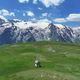 Le plateau d'Emparis, situé en Isère, offre une vue imprenable sur le massif des Écrins.