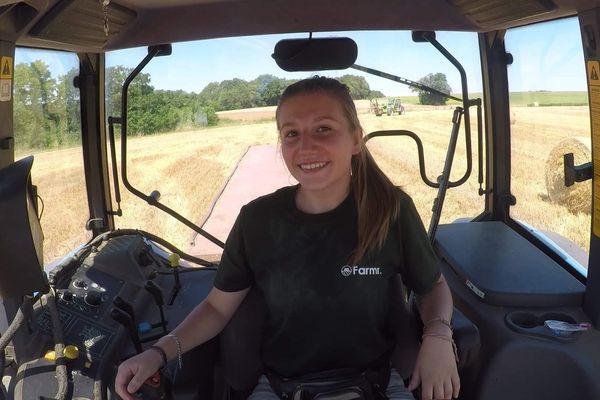 La future agricultrice peut compter sur le soutien des 25 000 personnes abonnées à sa chaîne YouTube. 