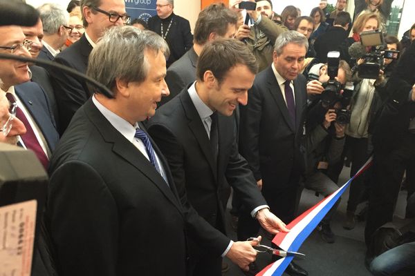 Emmanuel Macron inaugure le nouveau campus OVH à Roubaix