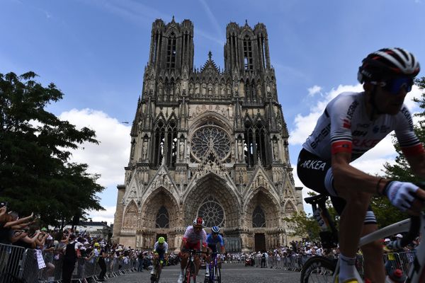 Lors du passage du Tour de France masculin le 8 juillet 2019 à Reims (archives).