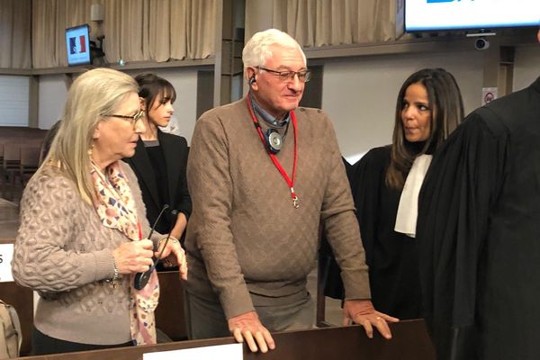 Les parents de Simona au tribunal, un moment important pour cette famille endeuillée par le srame de la rue d'Aubagne à Marseille.