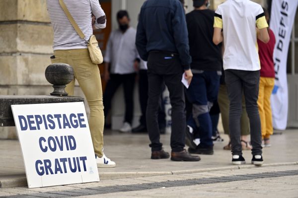 En Normandie, l'épidémie de Covid continue sa progression. Le taux d'incidence y est passé de 99 cas positifs pour 100 000 habitants à 113,1 du 22 au 29 juillet.