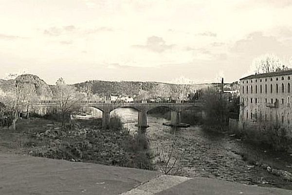 A la salle des archives communales, exposition sur la grève des ouvrières fileuses de soie à Ganges en décembre 1906. Jusqu'au  12 avril 2014,  le vendredi de 10h à 12h  et de 15h à 18h,  le samedi de 10h à 13h.  Entrée libre.
