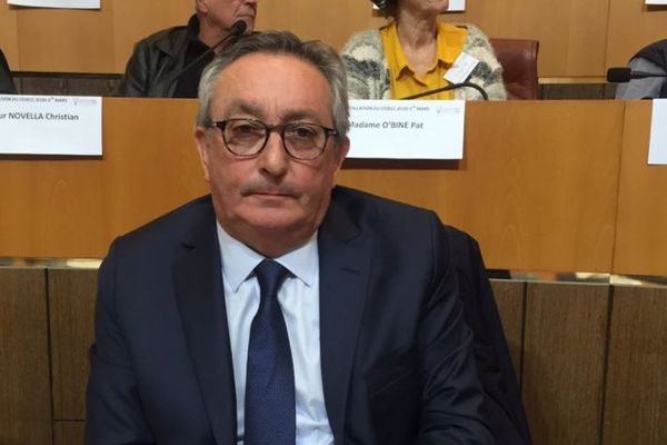 Paul Scaglia, chef d'entreprise, est l'ancien président du Tribunal de commerce d'Ajaccio.