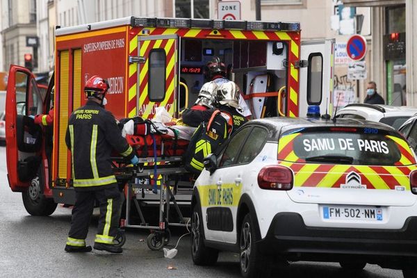 Quatre personnes ont été blessées dans cette attaque.