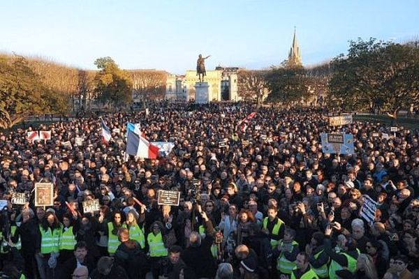 Montpellier - la foule de la manif pour Charlie au Peyrou - 11 janvier 2015.