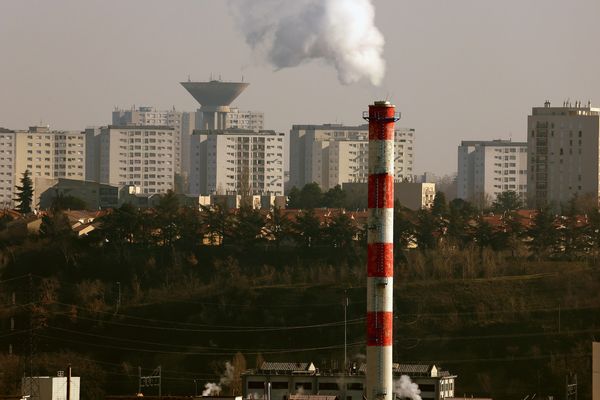 Une usine près de Lyon