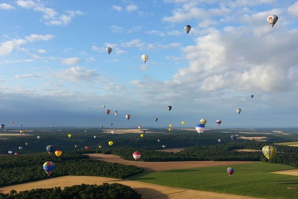 Toutes les infos pratiques pour séjourner et s'amuser au Lorraine Mondial Air Ballons sont ici ! 