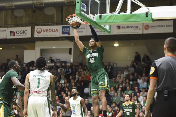 Le 2 décembre 2017, victoire du Limoges CSP à Nanterre, 75-73.