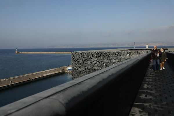 En juillet 2022, le capitaine d'un navire destiné à des promenades en mer avait déversé du gazole à la mer à proximité du Mucem.