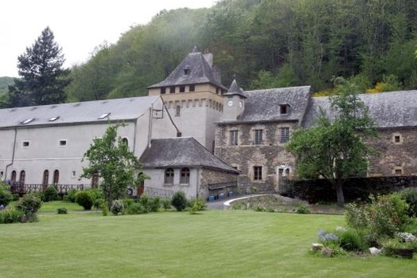 L'abbaye de Bonneval dans le Nord Aveyron